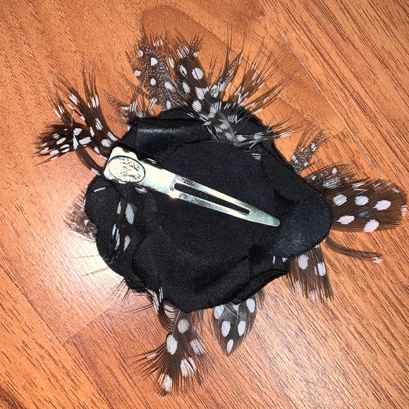 Tarina Tarantino Black and White Feather Rhinestone Flower Clip - Picture 6 of 7